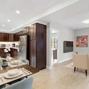 Casa St Clair - -style W Lrg Patio Toronto
